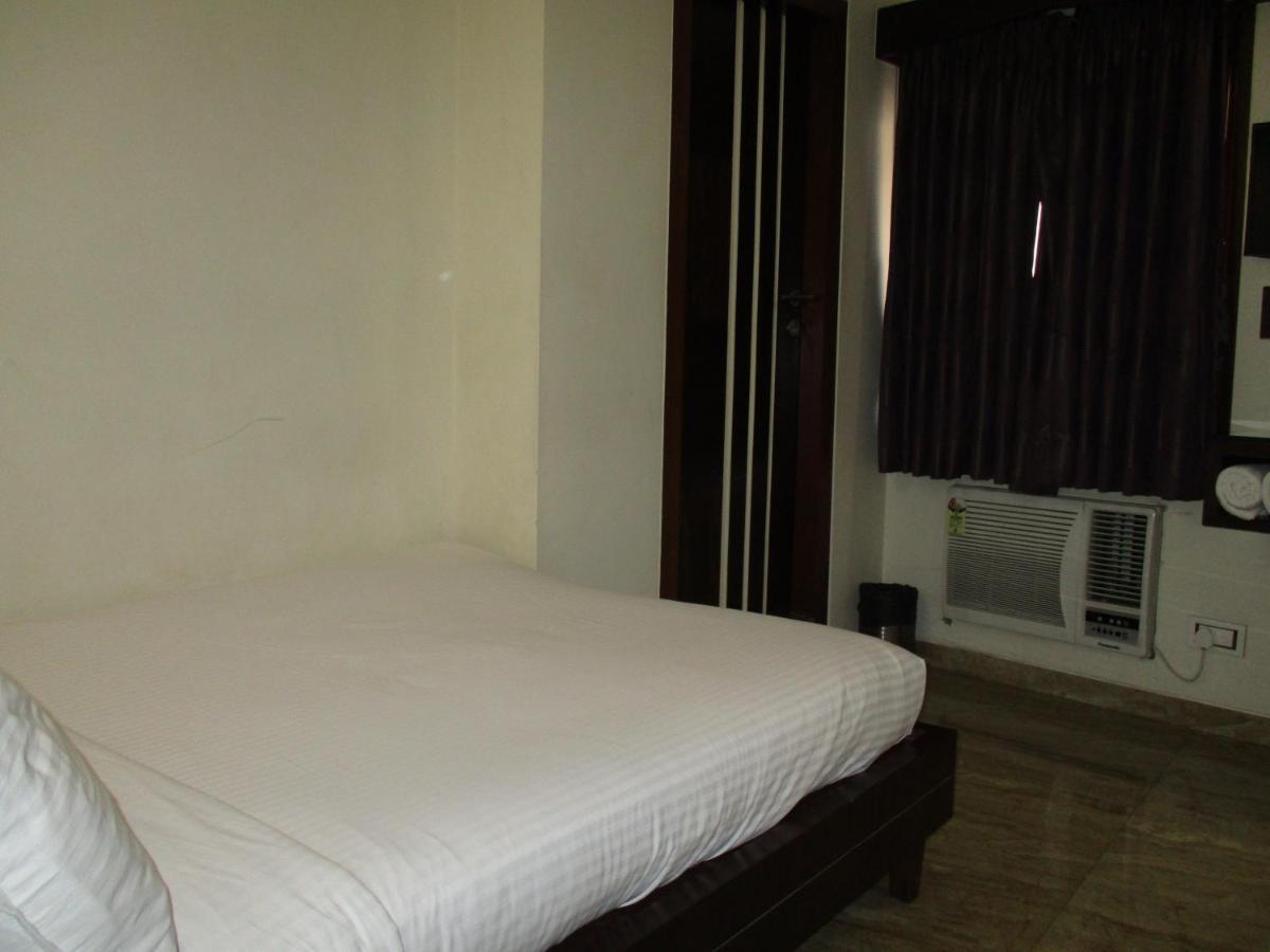 Hotel Sapna - Mumbai — Photos 1
